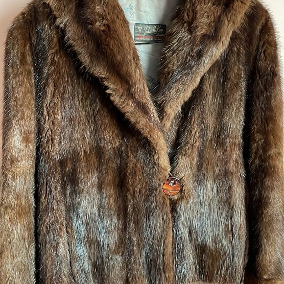 John McKay Ltd. Original Vintage Fur Coat from 1900's - Picture 3 of 5